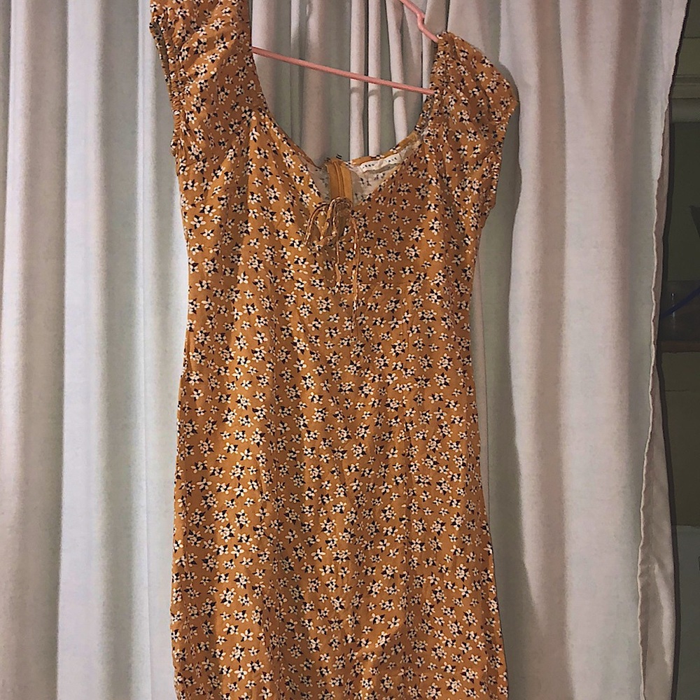 Size small flower print dress